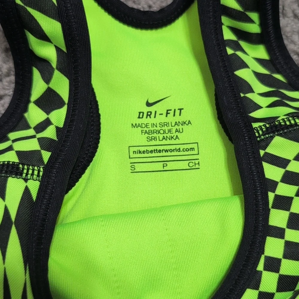 Checkered‎ Nike Sports Bra Black And White Black And Neon Yellow Size Small